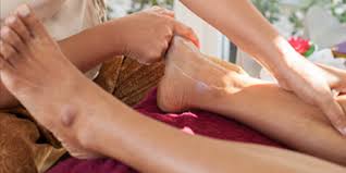 massage relaxant pied